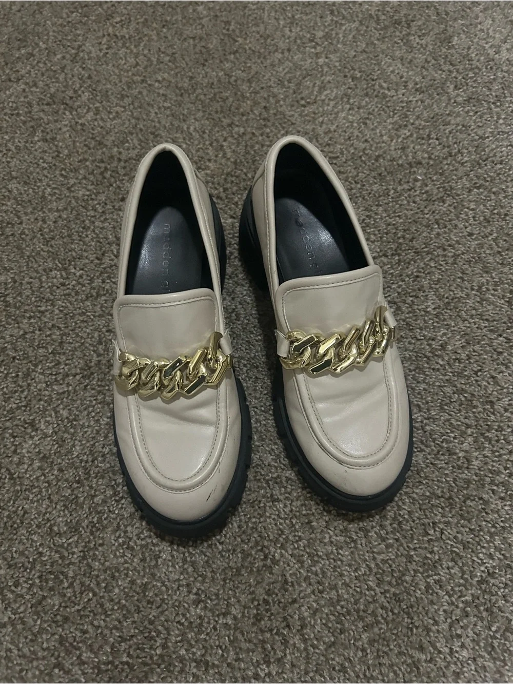 Chunky Gold-Chain Cream Loafers - Women